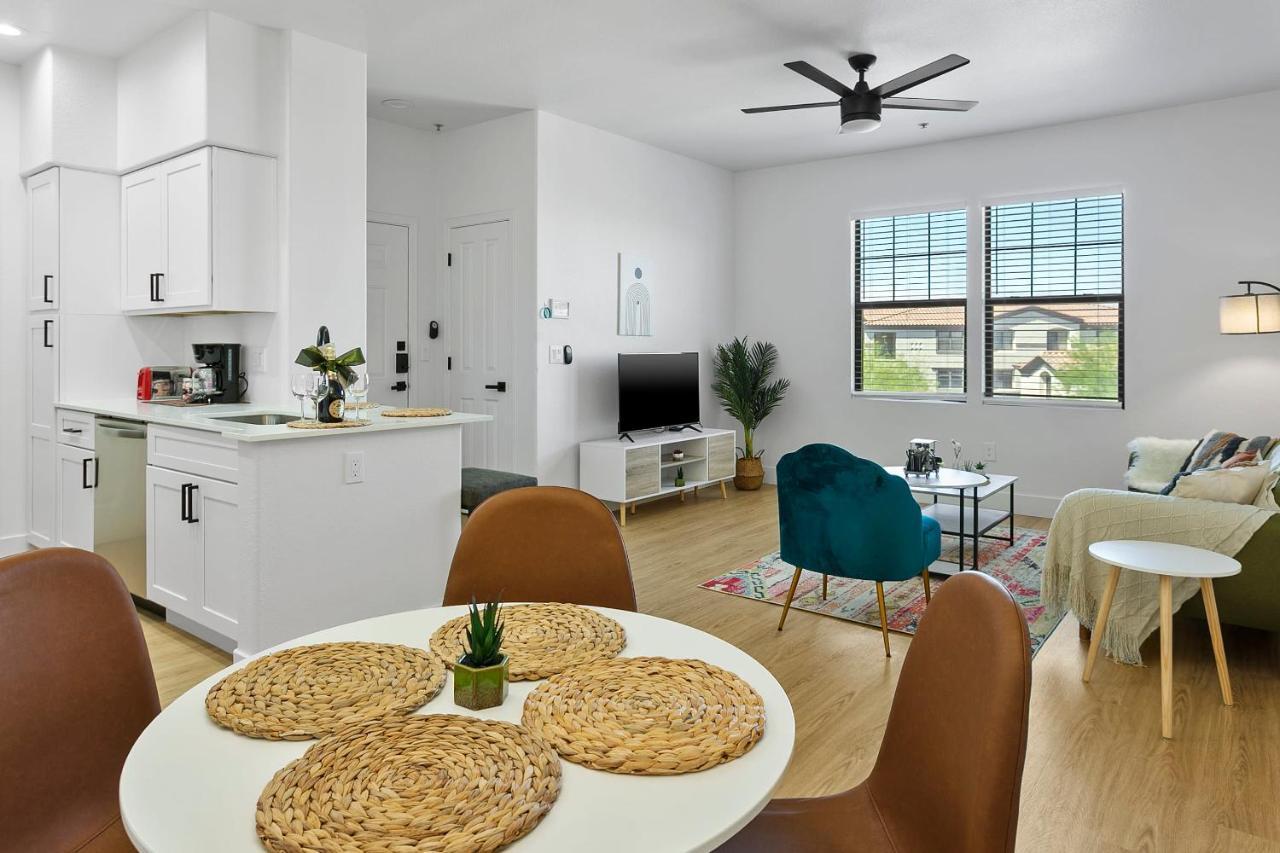 Cozysuites Glendale By The Stadium With Pool 05 Екстер'єр фото